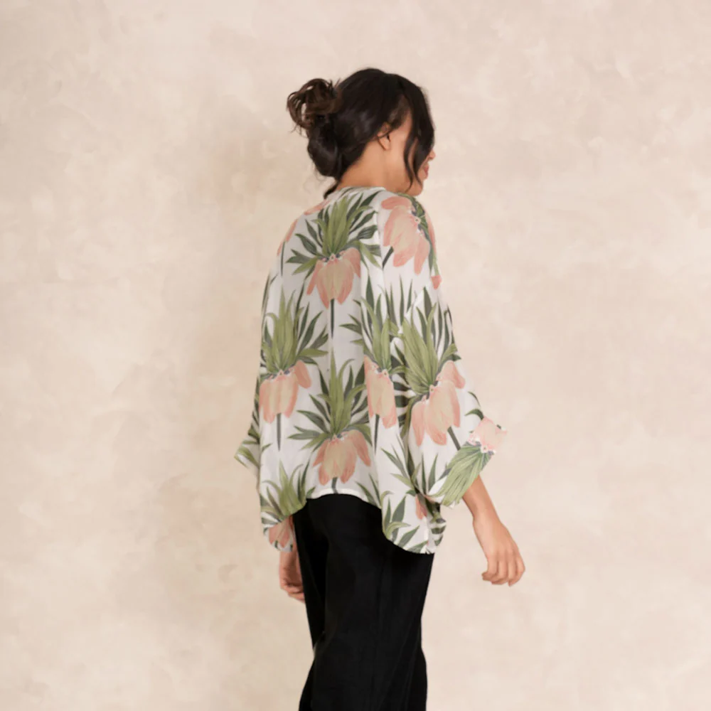 Ivory Deco Bud Short Kimono - Image 3